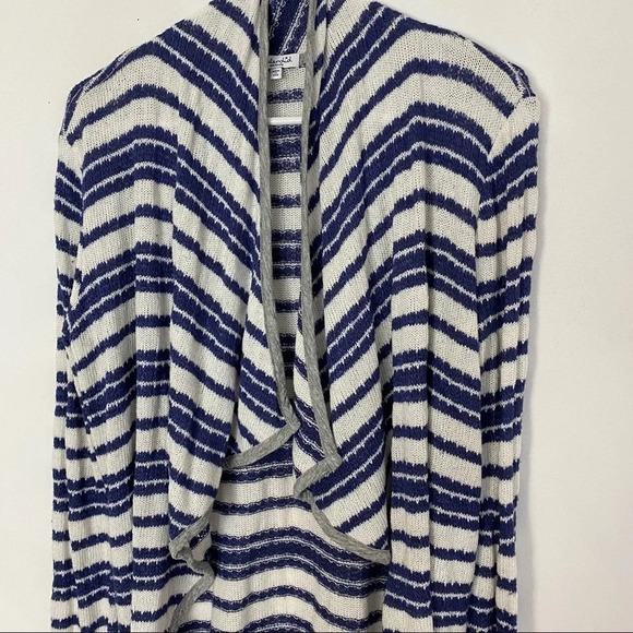 Splendid Cardigan Sweater Womens Size Medium Striped Knit Blue White Stripes - Picture 3 of 9